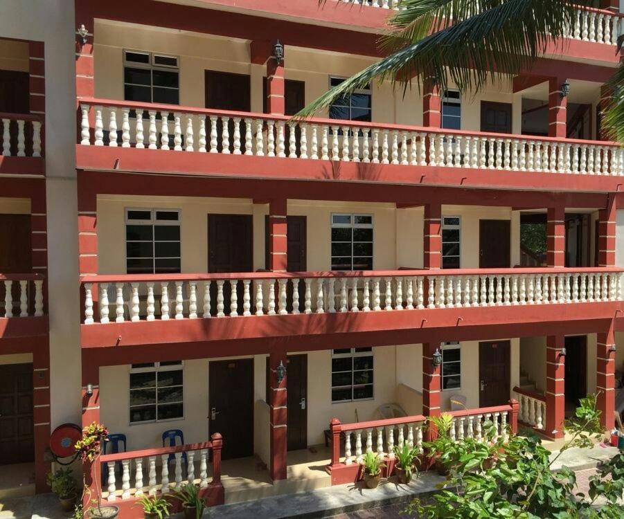 Melati Tanjong Beach Resort Pantai Cenang  Exteriör bild